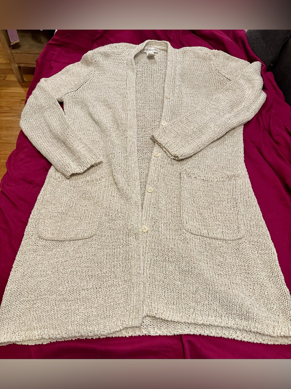 vintage Jones NY White w/gold Knit Longline Cardigan Sweater w/matching tank.
